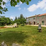 Beautiful Home In Buje * Buje